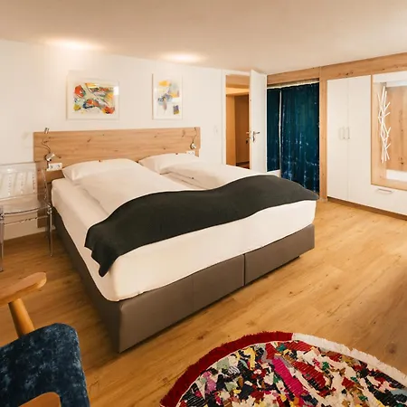 Marwa - Eine Ruheoase Im Gruenen