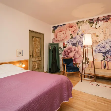 Marwa - Eine Ruheoase Im Gruenen *