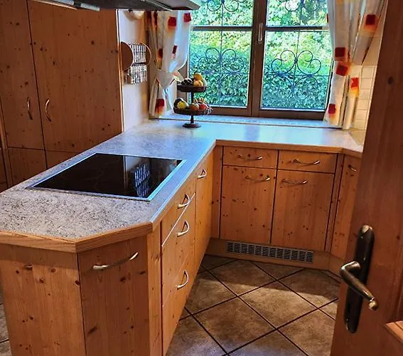 Marwa - Eine Ruheoase Im Gruenen * Инсбрук